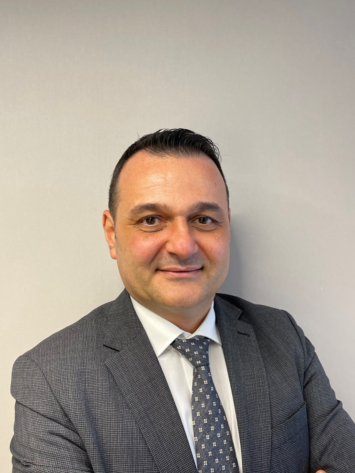  Doç. Dr. Osman Bülent TÖR